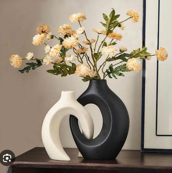 Modern couple design flower vase